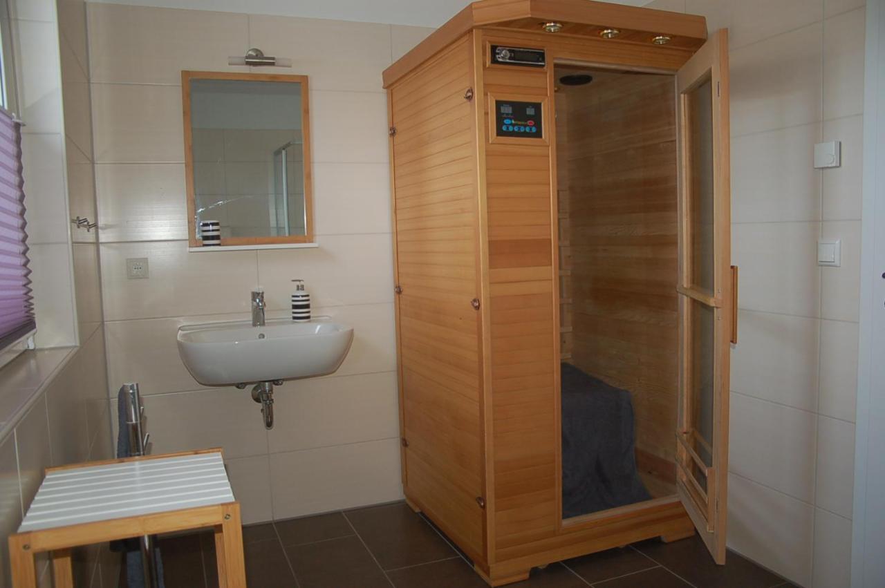 Behagliches Ferienhaus Zaunkoenig -Mit Kamin Und Sauna Tanne Bagian luar foto