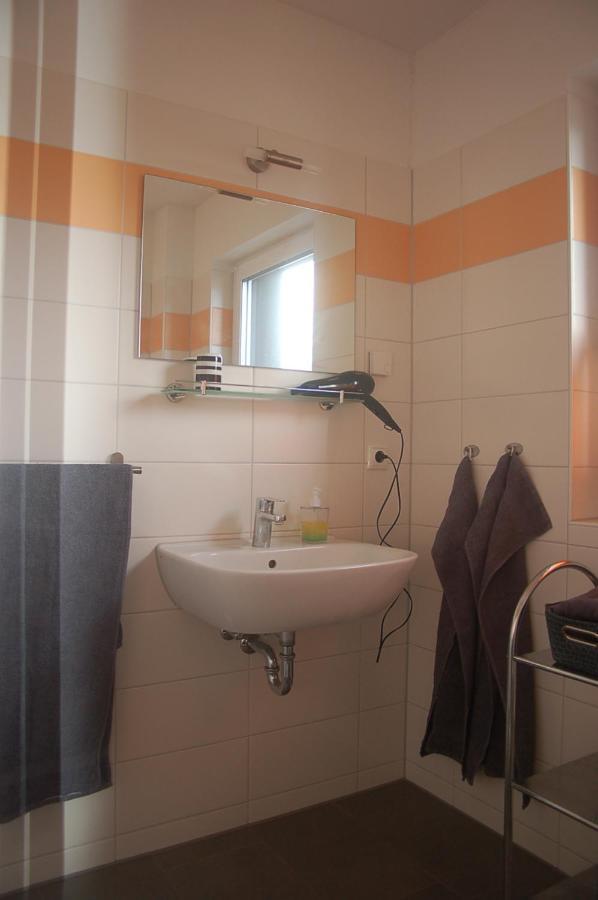 Behagliches Ferienhaus Zaunkoenig -Mit Kamin Und Sauna Tanne Bagian luar foto