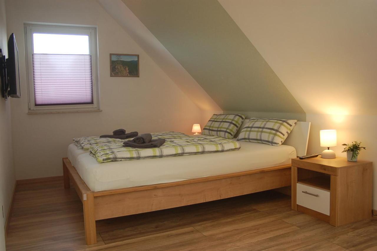 Behagliches Ferienhaus Zaunkoenig -Mit Kamin Und Sauna Tanne Bagian luar foto
